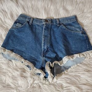 Wrangler For Women Denim Shorts with Lace👖🎀
